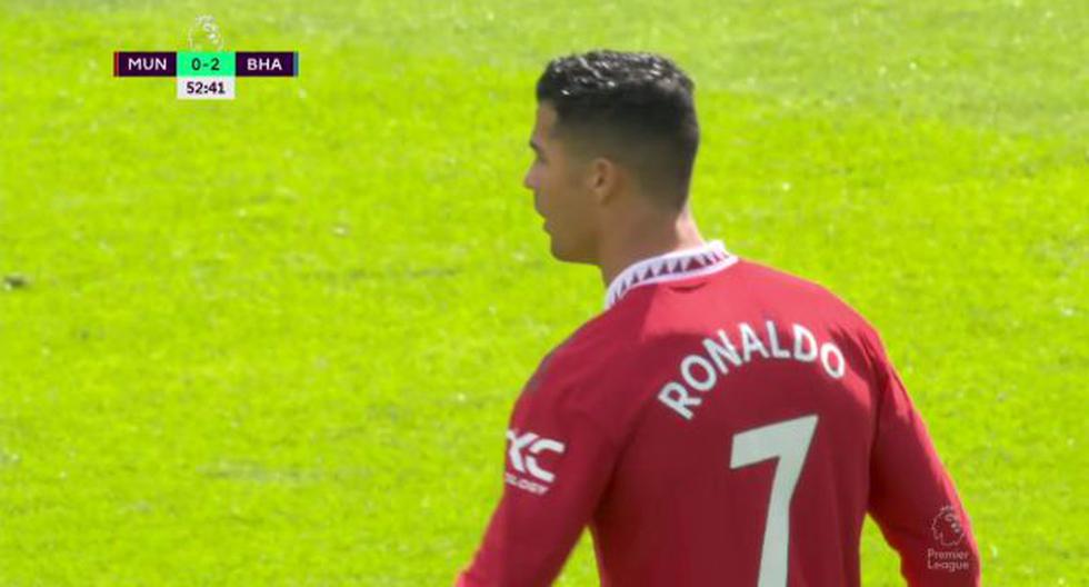 Se hizo esperar: Cristiano Ronaldo saltó a la cancha y se estrenó con Manchester United 