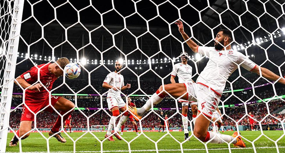 Dinamarca vs. Túnez: una sorpresiva jugada de Christensen que no fue gol por el choque en el travesaño 
