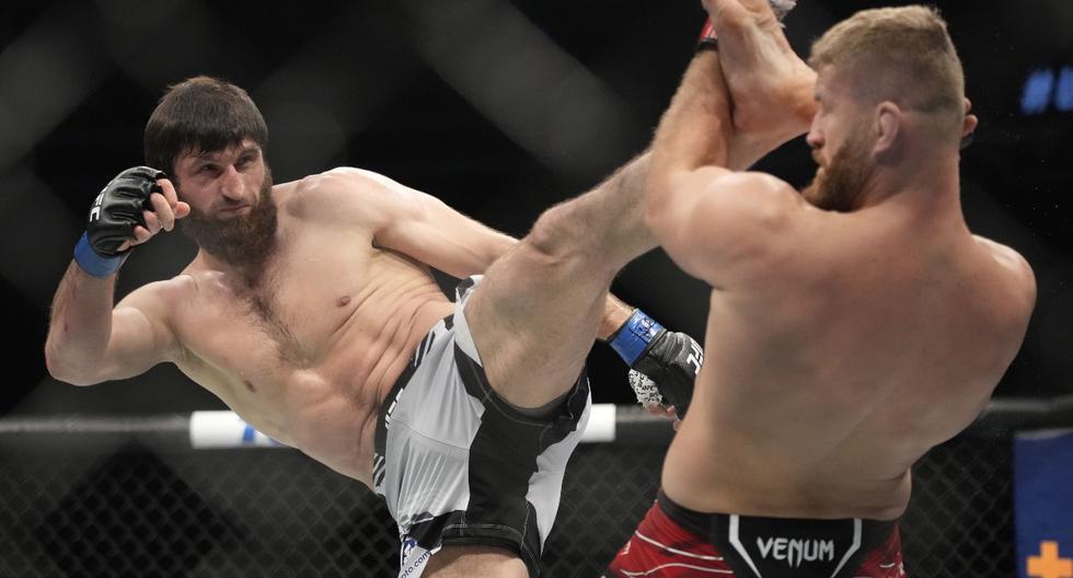 UFC: Jan Błachowicz y Magomev Ankalaev empatan, en polémica decisión y ninguno se queda con el cinturón