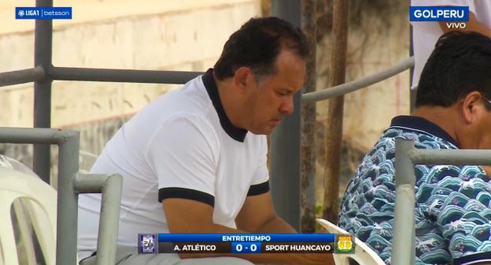 En el calor de Sullana: Juan Reynoso, espectador de lujo en el Alianza Atlético vs. Sport Huancayo