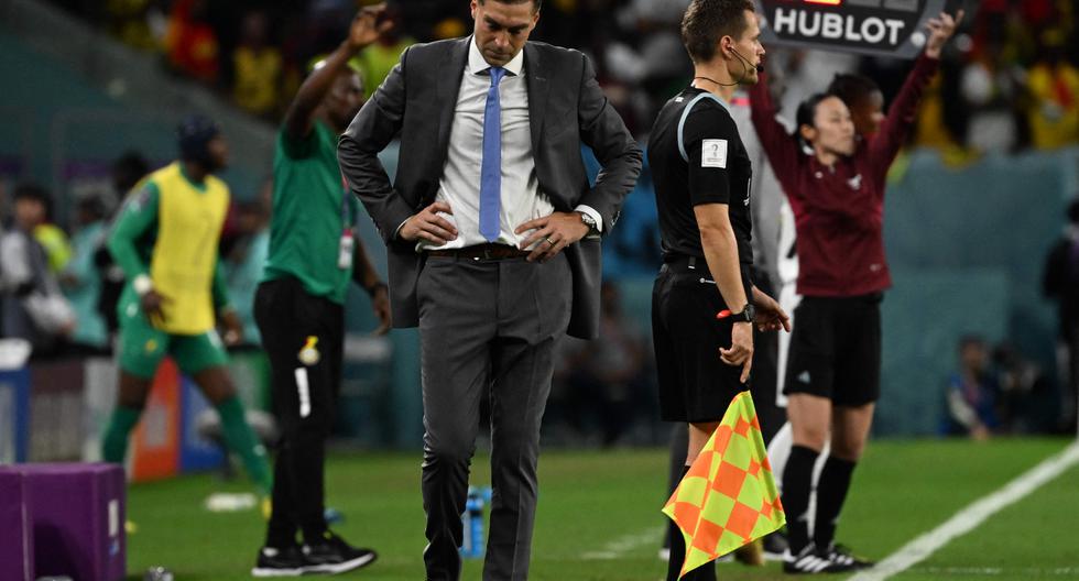 Diego Alonso y su crítica ante las decisiones de los árbitros tras la eliminación de Uruguay de Mundial Qatar 2022