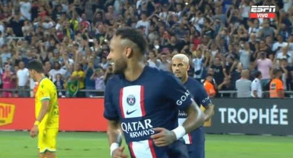 La sutileza de Neymar en un penal: brasileño llegó a doblete en PSG vs. Nantes 