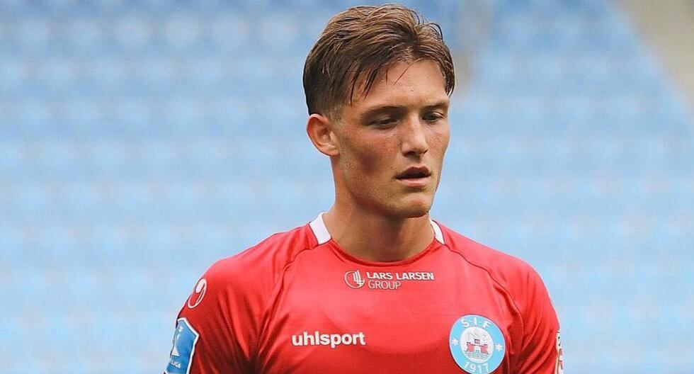 Tras afirmar que desea jugar para Perú: Oliver Sonne jugará en la Conference League junto a Silkeborg