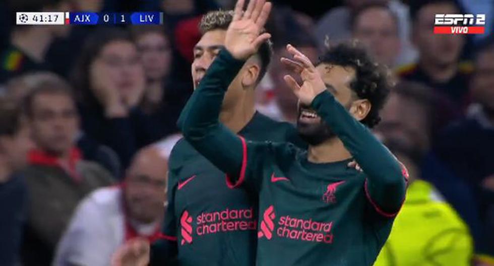 El ‘sombrerito’ de Salah para anotar el 1-0 de Liverpool en la Champions League 