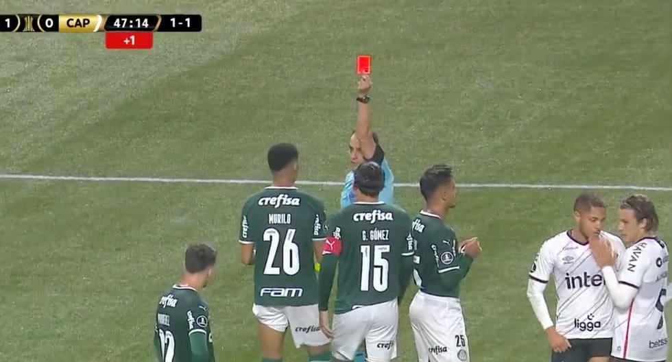 Murilo was expelled and Palmeiras played with 10 players against Paranaense in the Copa Libertadores.