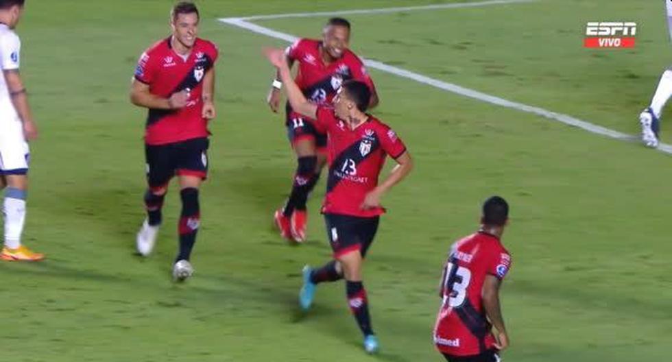 Goianiense no perdonó: Baralhas y Luiz Fernando anotaron para el 3-0 sobre Nacional 