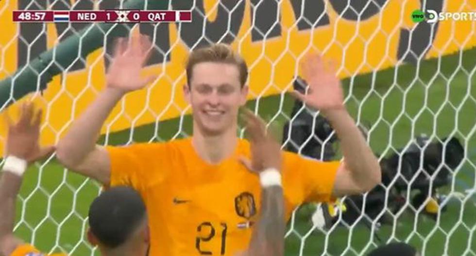 Eso es todo, amigos: De Jong marcó el 2-0 de Países Bajos ante error de la defensa de Qatar 