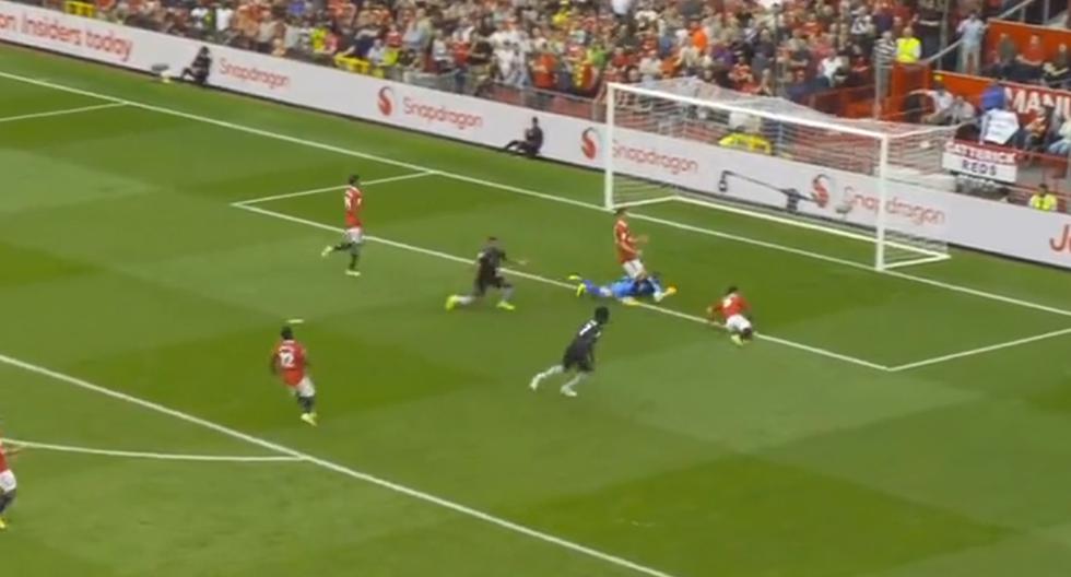 Gol de Bukayo Saka para el 1-1 de Arsenal sobre Manchester United por la Premier League