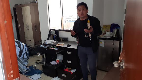 Un venezolano intentó asesinar al joven Dandy Rosales Roque (29), destrozó sus equipos electrónicos y le robó siete mil soles de sus ahorros. (foto: Mónica Rochabrum/Trome)