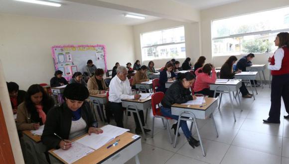 El ministro de Educación, Rosendo Serna, anunció que la reprogramación de la Prueba Única Nacional del Concurso de Nombramiento de 2021 que fue anulada será reprogramada para este año 2022. (Foto: Andina)