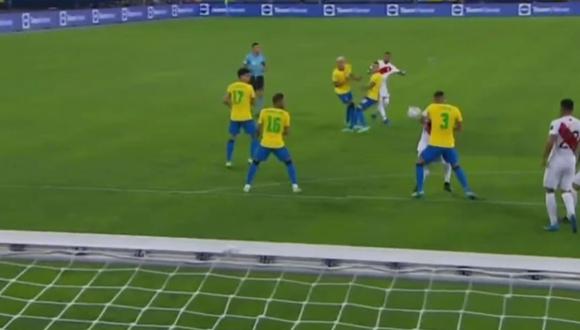 ¿Y el VAR? Polémica mano de Thiago Silva en área de Brasil no fue cobrado como penal en semifinal de Copa América |  (Foto: AFP)