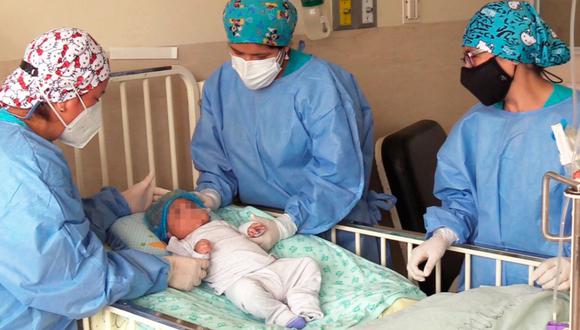 INSN: Neurocirujanos operan con éxito a un bebé que nació con una enfermedad compleja en el cerebro (Foto: INSN)
