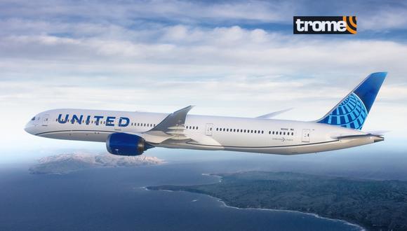 Pasajeros del vuelo United Airlines celebrarán dos veces el Año Nuevo 2023.