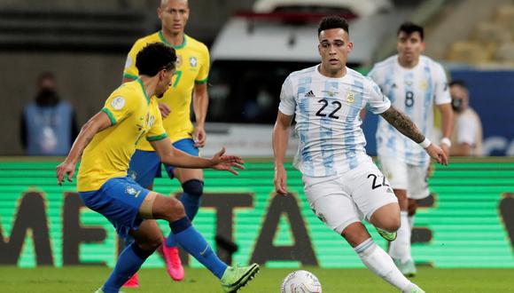 El Brasil vs Argentina se jugó en en septiembre, pero a los minutos del inicio se suspendió. Foto: EFE.