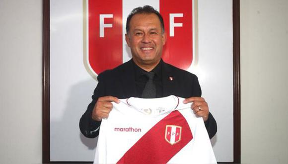 Juan Reynoso citará a sus primeros convocados como seleccionador de fútbol de Perú. (Foto: FPF)