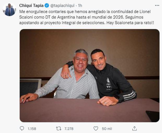 Claudio 'Chiqui' Tapia anunció la renovación de Lionel Scaloni.