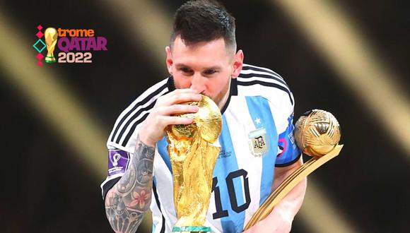 Lionel Messi regaló cariñoso  beso a Copa del Mundo en Qatar 2022 (Foto: Getty Images)