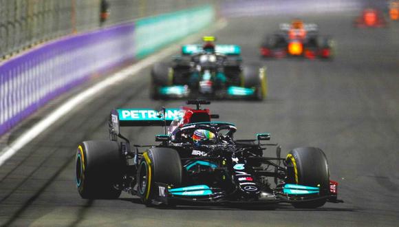 Lewis Hamilton ganó el GP de Arabia Saudita y pelea la final de la F1 (Reuters)