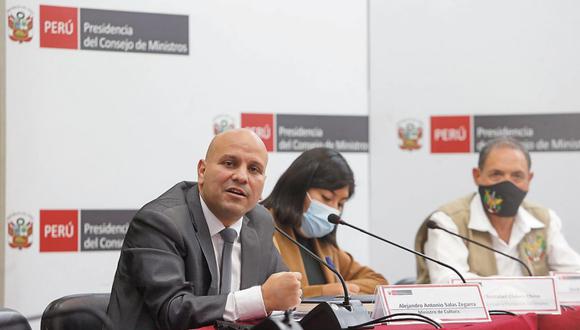 Ministro Alejandro Salas. Foto: Violeta Ayasta / @photo.gec