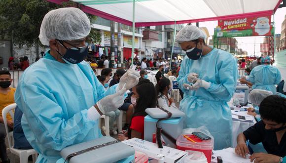 El Ministerio de Salud habilitó vacunatorios en todo Lima Metropolitana para continuar con el proceso de vacunación contra la influenza y el COVID-19. (Foto: GEC)
