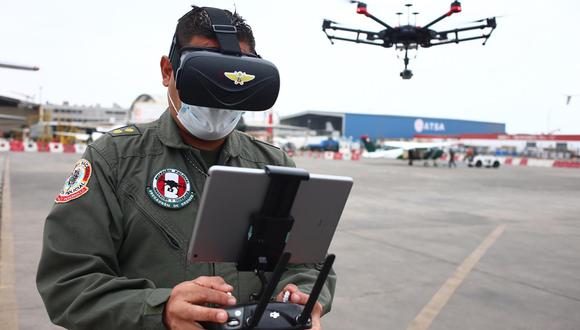 Policías se certifican para usar drones en la lucha contra la criminalidad en La Libertad. (Fotos: Referencial GEC/Hugo Curotto)