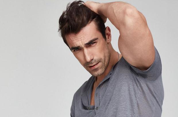 İbrahim Çelikkol es el actor turco del momento (Foto: İbrahim Çelikkol / Instagram)