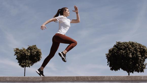 Si tienes mucho tiempo sin hacer actividad física, empieza poco a poco y no te exijas demasiado. Foto: Pexels.