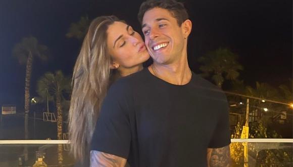 Hugo García se muestra muy enamorado al celebrar su primer mes de relación con Alessia Rovegno. (Foto: Instagram)