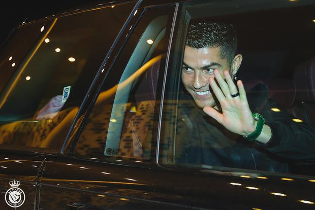 Cristiano Ronaldo se mostró contento a su llegada a Riad (Foto:AlNassrFC_EN)