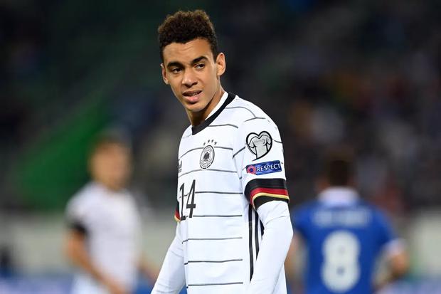 Jamal Musiala es la máxima estrella joven de Alemania que estará presente en el Mundial de Qatar 2022 (Foto: AFP)