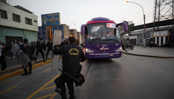 Unos 2,000 policías serán desplegados para brindar seguridad durante clásico Alianza Lima vs. Universitario. (Foto: GEC)