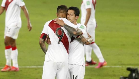 Paolo Guerrero y Gianluca Lapadula: uno estaría en la banca en el Perú vs Chile.