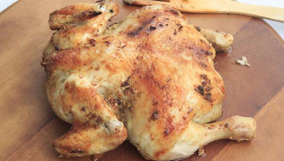 Comer pollo con pellejo o sin pellejo es uno de los grandes debates que existe y al respecto esto dicen los especialistas (Foto: GEC)