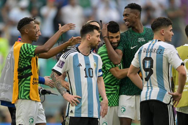 La Argentina de Lionel Messi perdió en su debut ante Arabia Saudita. (Foto: JUAN MABROMATA / AFP)
