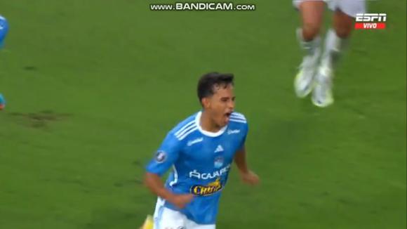 Jhilmar Lora anotó el 4-1 de Sporting Cristal vs. Nacional de Asunción. (Video: ESPN)