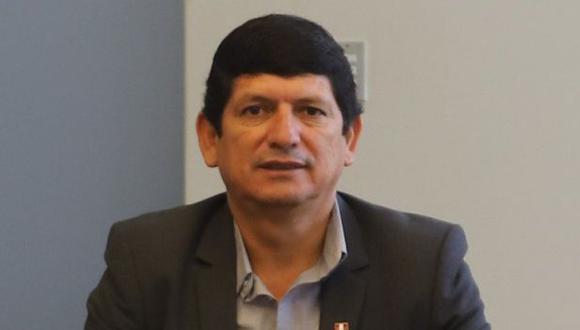 Agustín Lozano fue absuelto por el Poder Judicial de Lambayeque por caso de presunto delito de negociación incompatible. (Foto: FPF)