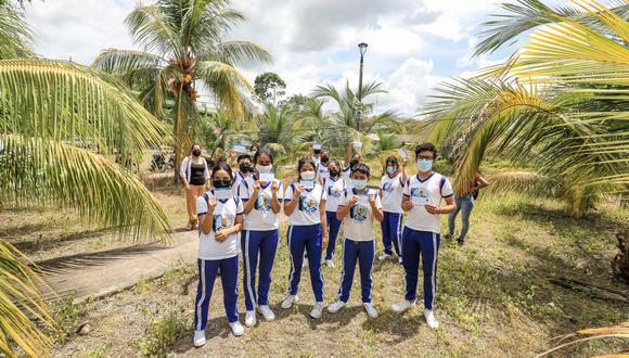 Esta mañana se dio inicio al proceso de vacunación contra el COVID-19 a los adolescentes de12 a 17 años en la Universidad Nacional de San Martín, en Tarapoto. (Foto: EsSalud)