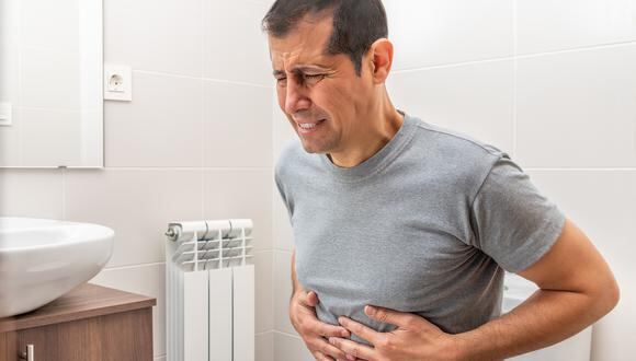 “La gastritis es una enfermedad inflamatoria aguda o crónica de la mucosa gástrica que produce síntomas dispépticos como gases o ardor abdominal", explica la doctora Mónica Ramírez.  (Foto:iStock)