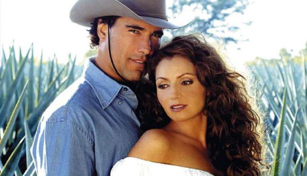 Eduardo Yáñez y Angélica Rivera como protagonistas de la novela "destilar amor".  (Foto: Televisión)