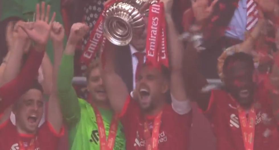 Liverpool se convirtió en campeón: los jugadores levantaron el trofeo de la FA Cup |  VÍDEO |  RMMD |  DEPORTES