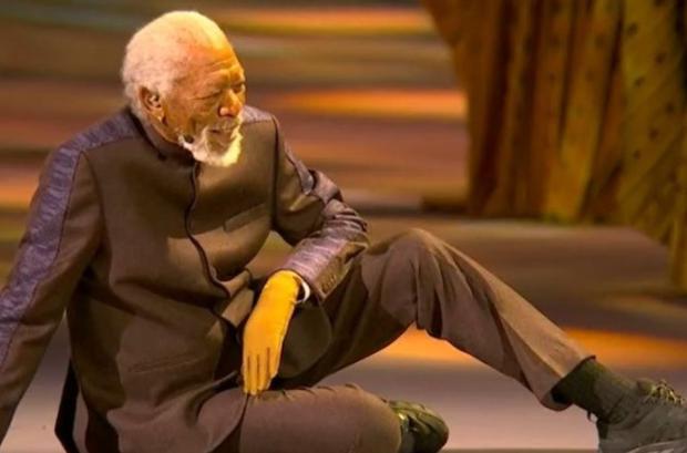Morgan Freeman sorprendió con su aparición en la inauguración del Mundial Qatar 2022. (Foto: Captura de video)
