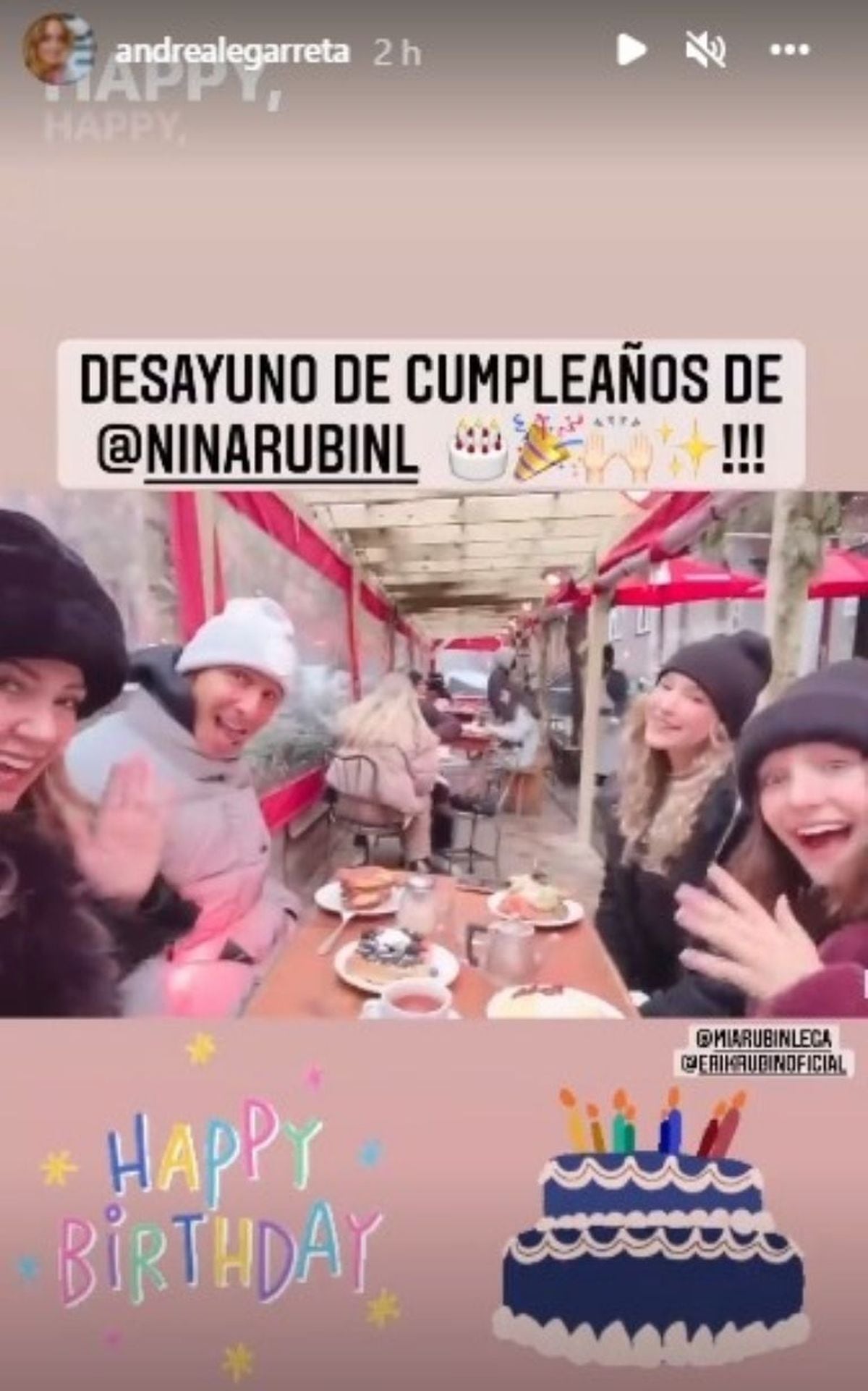 Nina Rubín celebrating her birthday early with a delicious breakfast (Photo: Andrea Legarreta / Instagram)