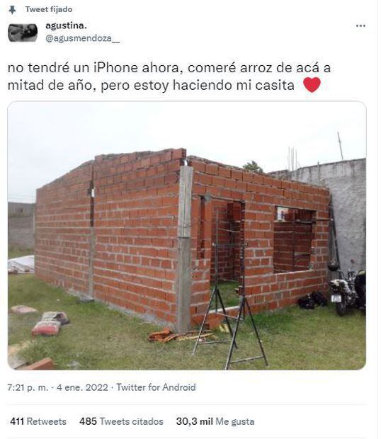 Young woman preferred to build her house rather than buy an iPhone, but was criticized for a mistake