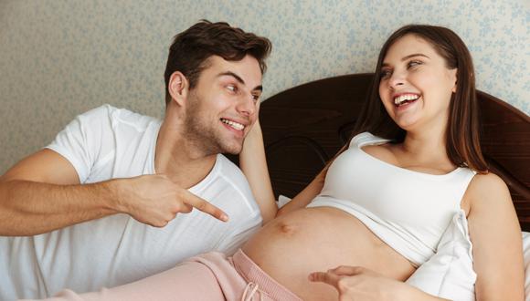 Es completamente normal que los hombres tengan cambios de humor repentinos durante las primeras semanas de embarazo de sus parejas. Foto: Freepik.