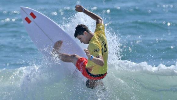 Lucca Mesinas avanzó a cuartos de final del surf masculino. (Foto: IPD)
