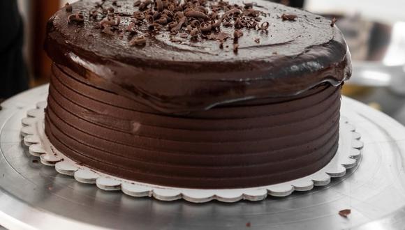 La torta de chocolate tiene muchos secretos para que pueda quedar suave y esponjosa. (Foto: Sugarlab)