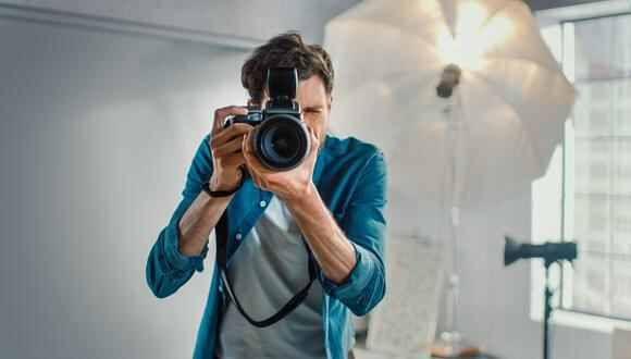 Los fotógrafos son requeridos por las compañías que cada vez valoran más lo visual para conectar con sus audiencias.