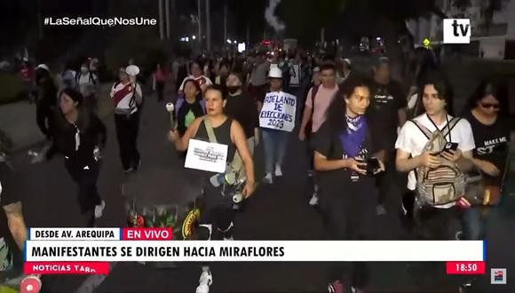 Manifestantes pretenden llegar a Miraflores para continuar con sus protestas. (TV Perú)