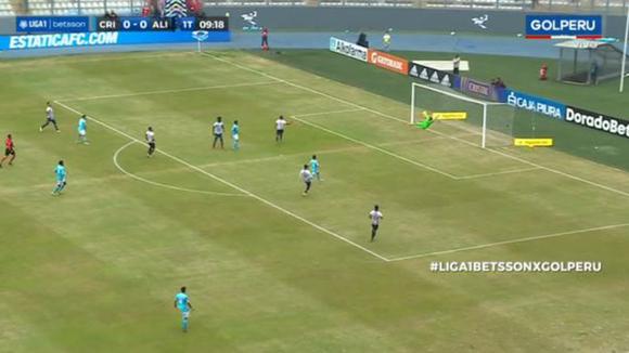 Hohberg disparó al arco y Saravia evitó el 1-0 del Sporting Cristal vs. Alianza Lima en Liga 1. (Video: Gol Perú)
