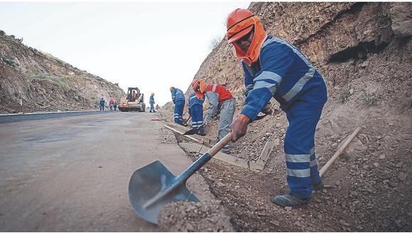 Madre de Dios: Más de 6 mil puestos de trabajo generará el reinicio de las obras de mantenimiento de las vías vecinales en las provincias de Manu, Tahuamanu y Tambopata, informó el MTC. (foto referencial)